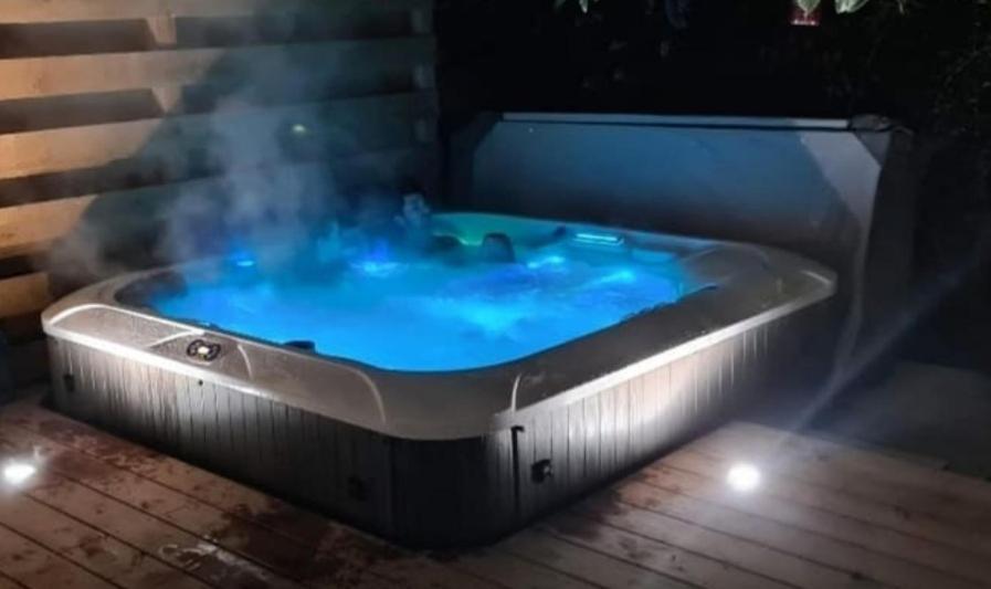 Chambres D'Hotes Avec Jacuzzi Coufouleux Екстер'єр фото